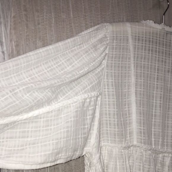 AE M Sheer Crisp White Baby Doll Balloon Sleeve Plaid Blouse - Picture 8 of 13